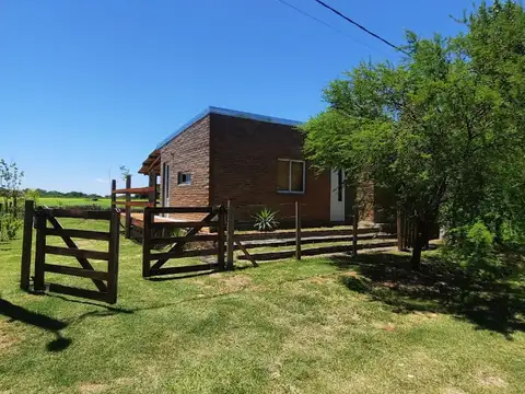 Casa 5 ambientes con 1 baño