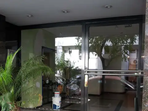 3 ambientes con dependencia contrafrente con balcon