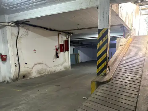 Cochera en Venta Cubierta