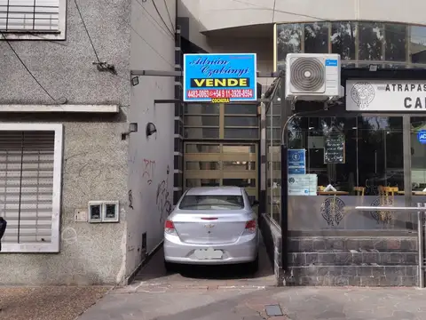 MORON CENTRO  COCHERA CUBIERTA