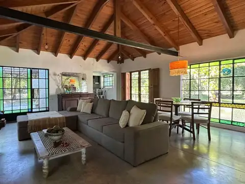 Casa en Arana