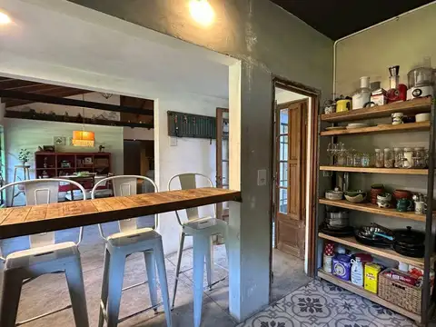 Casa en Venta con 2 cocheras