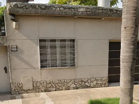 VENTA 2 CASAS  EN LOTE PROPIO VILLA LUZURIAGA