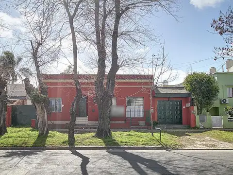 Terreno ubicado en Tigre, provincia de Buenos Aires, proximo a la estacion Tigre ramal Sarmiento,