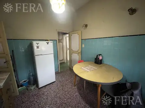 Venta de casa 4 ambientes con quincho en Lanus