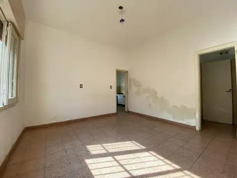 Casa en Venta en Castelar Norte, USD 98.000