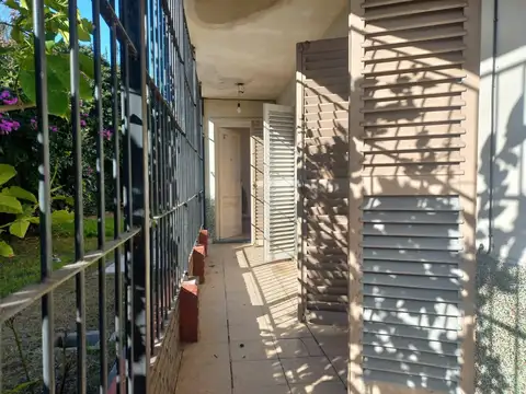 Casa en Venta con 4 cocheras