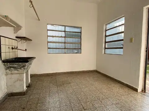 Casa en Venta con 4 cocheras