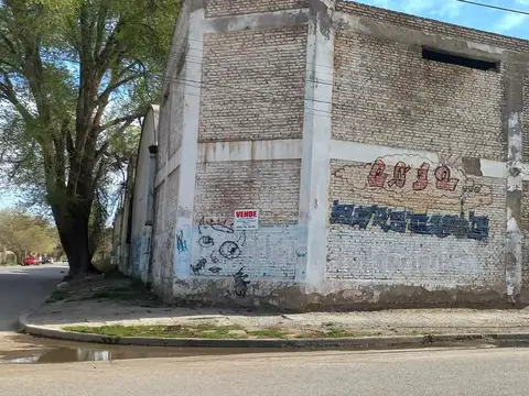 Rivadavia 900