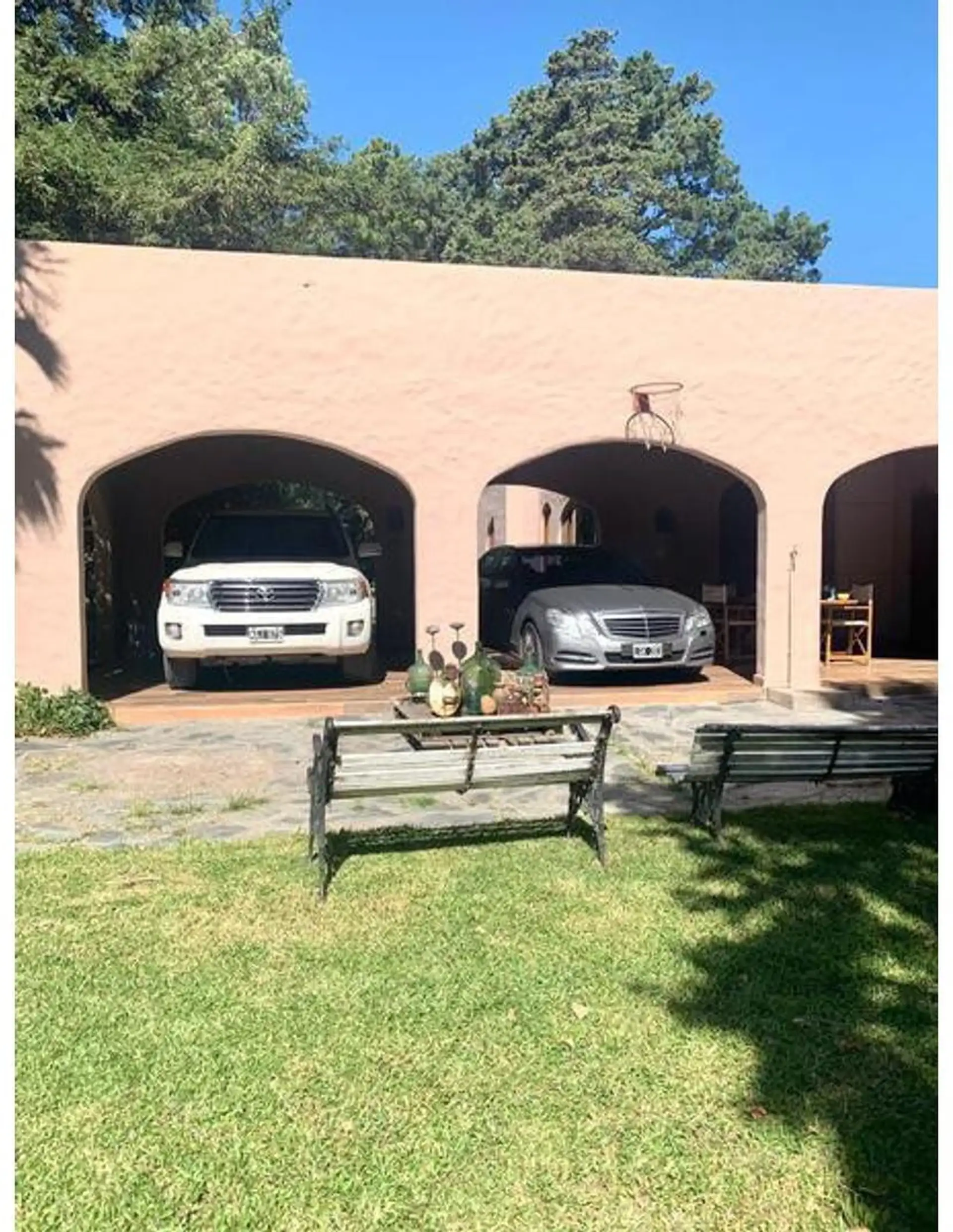 Casa de campo 4 dorm, piscina 5x13 y cancha — 383 m² sobre lote de 16.951 m², Balcarce