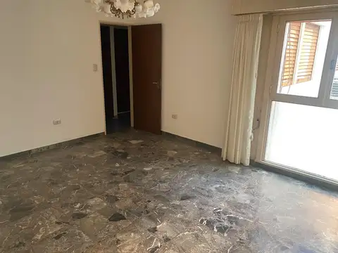 Departamento 5 ambientes con 1 baño