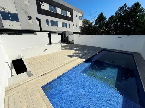 Depto Tipo Casa 4 ambientes con 3 baños