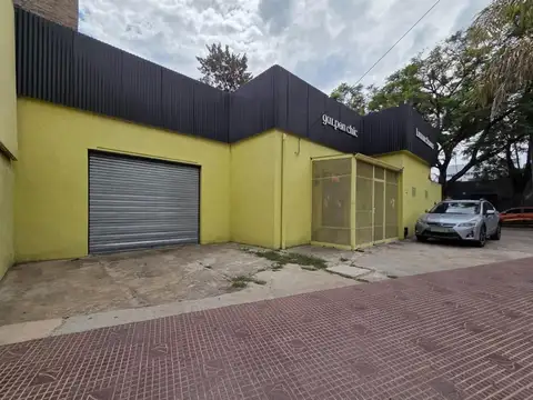 Galpón Local en La Horqueta de 298m2 Esquina Estrategica