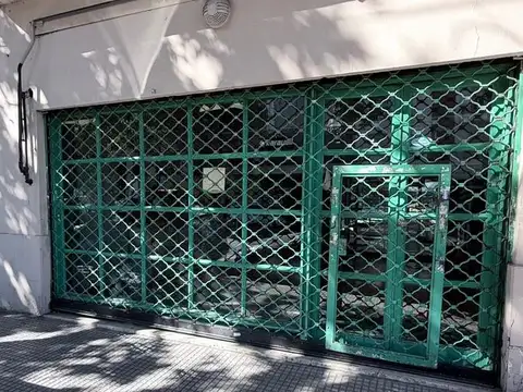 Local en Alquiler en Villa Urquiza, $ 3.900.000