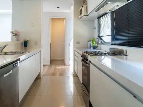 Departamento 4 ambientes con 2 baños