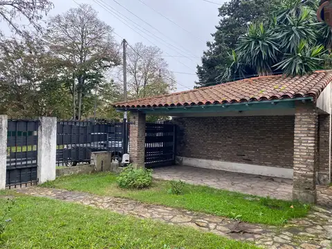 Casa en Venta con 1 cochera