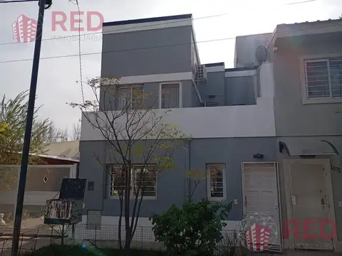 Vende Dúplex en Calle Pehuenches  al 1000