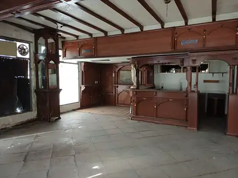 Local en Alquiler Via Púb.