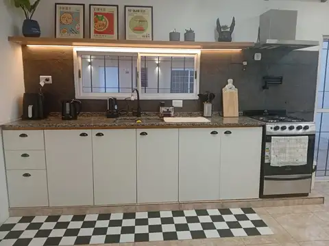 Casa 5 ambientes con 2 baños