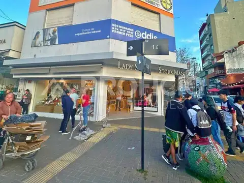 Local comercial en venta ubicado en Berazategui