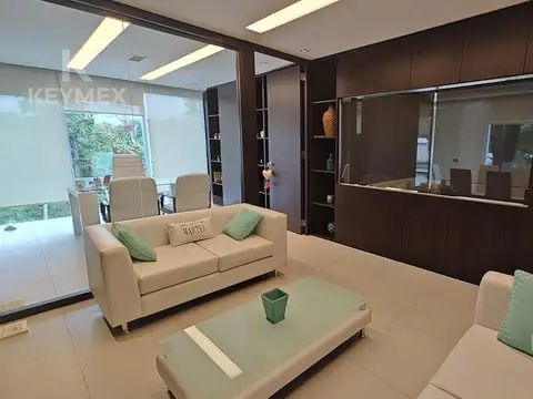 Venta Oficina - Paralelo 50 - Pilar.