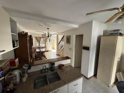 Casa 4 ambientes con 1 baño