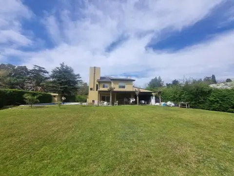 Casa en Venta con 1 cochera