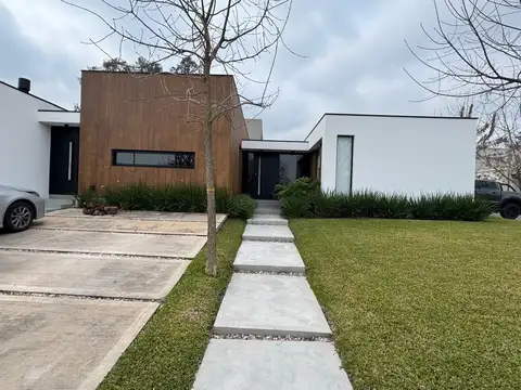 Santa Elena 100