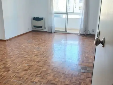 EN VENTA DEPTO 4 AMB MUY LUMINOSO COCHERA PALERMO!