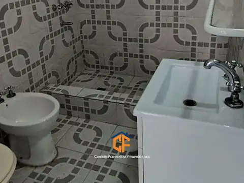 Depto Tipo Casa en Venta de 2 ambientes