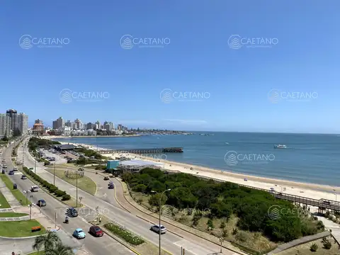 Venta apartamento 3 dormitorios. Playa mansa, Punta del Este