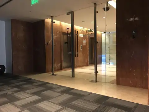 Oficina en alquiler -Edificio Puerto Leon