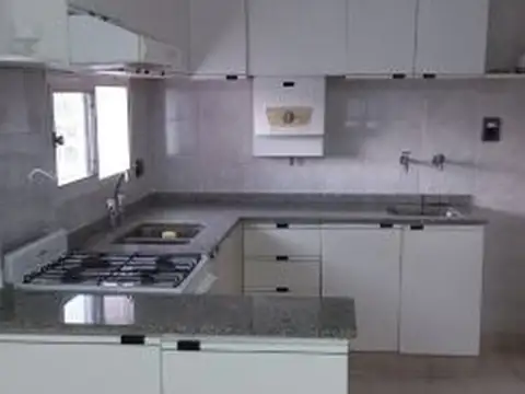 Departamento en Alquiler en Martin, $ 700.000