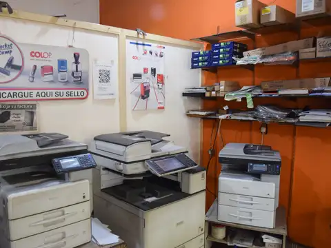 Local en Venta Via Púb.