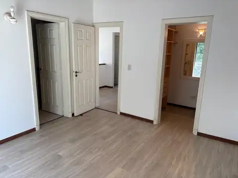 Casa en Alquiler de 3 dormitorios