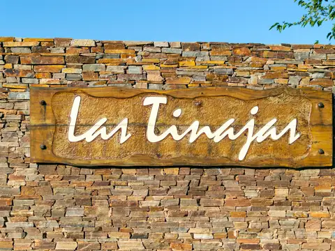 Las Tinajas Barrio Parque , Lotes de 900 m2