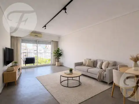 Luminoso 2 Ambientes en Piso 12, Ideal Vivienda o Profesional – Retiro