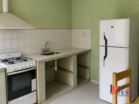 Casa 7 ambientes con 2 baños