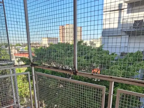 4 AMB AL FRENTE C/BALCON cerca Parque