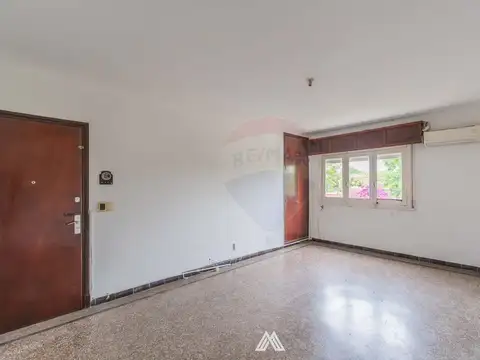 Apartmento en Alquiler - Malvin Norte (cochera)