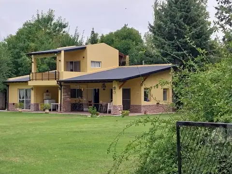 Venta Casa 4 Ambientes en Club De Campo El Moro Marcos Paz