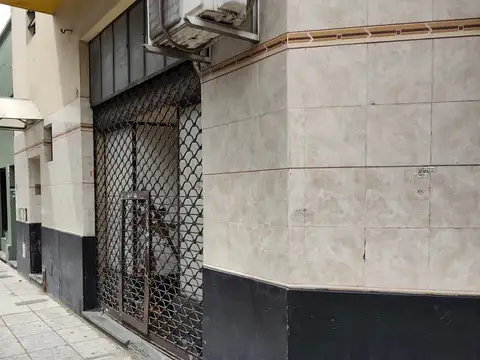 Local en Alquiler Via Púb.