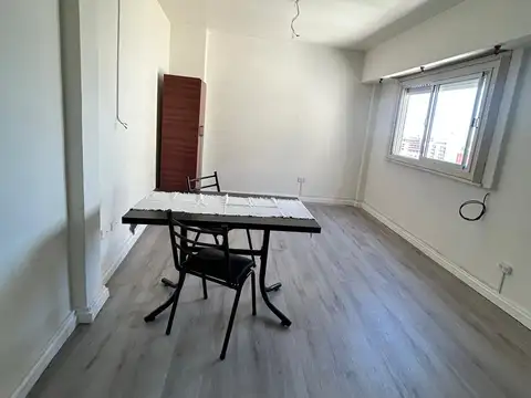 Zuviría 100, Piso 7