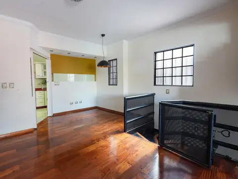 Depto Tipo Casa en Venta 33 años