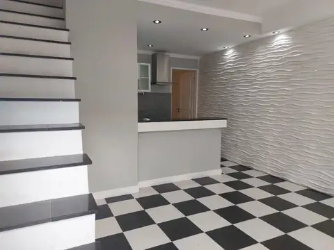 VENTA DUPLEX 3 AMB CON COCHERA PILAR APTO CRED
