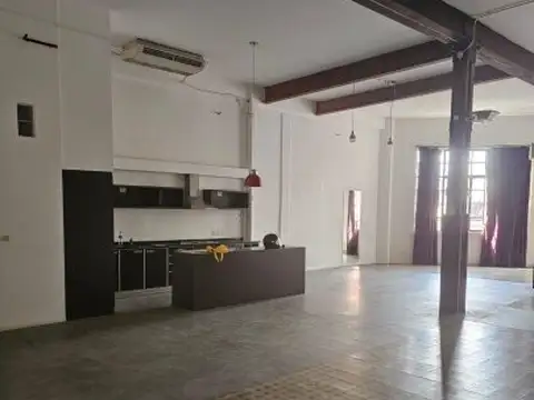 José Aarón Salmún Feijóo 700, Piso 1