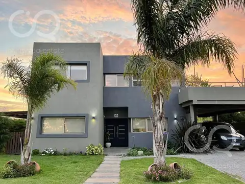 Venta / Alquiler Casa en Área 1 - San Sebastián (Fondo Verde)