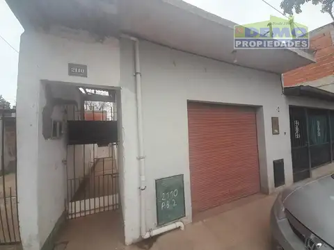 Casa en Alfredo Palacios al N° 2000 E/ Fray Luis Beltran y Beaucheff