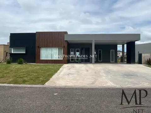 Venta Casa a la laguna en San Lucas 3 dormitorios Canning