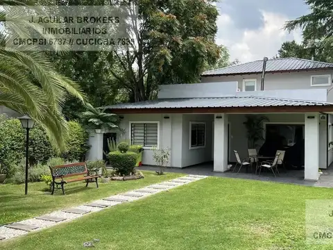 Casa en Venta al Oeste